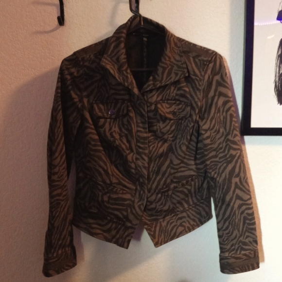 Jacket - Picture 1 of 1